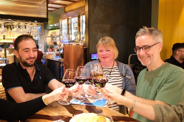 Bilbao Authentic Food Tour with 9 Pintxos and Local Drinks
