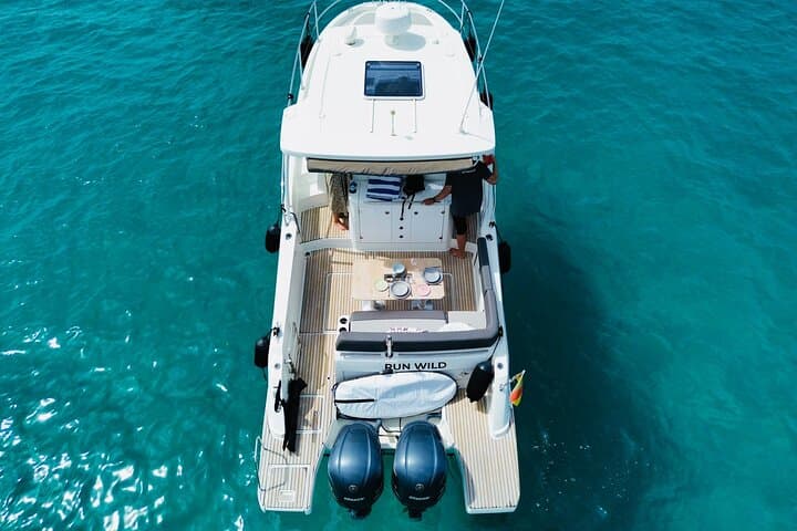 Private tour on motor yacht