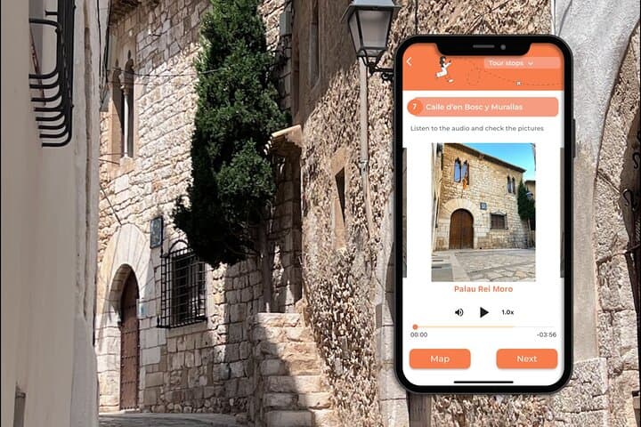 Essential Sitges : Self-Guided Tour created by local Official Guide