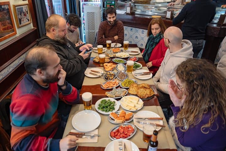 Madrid: Guided Food Tour of Tapas, Ham, Olive Oil & Vermouth
