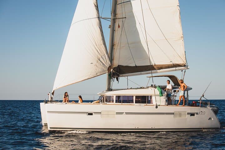 3 Nights Inolvidabe Adventure on Board Catamaran
