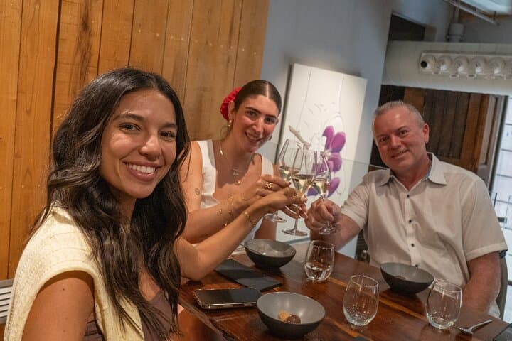 Old Town Barcelona: Tapas & Wine Like a Local