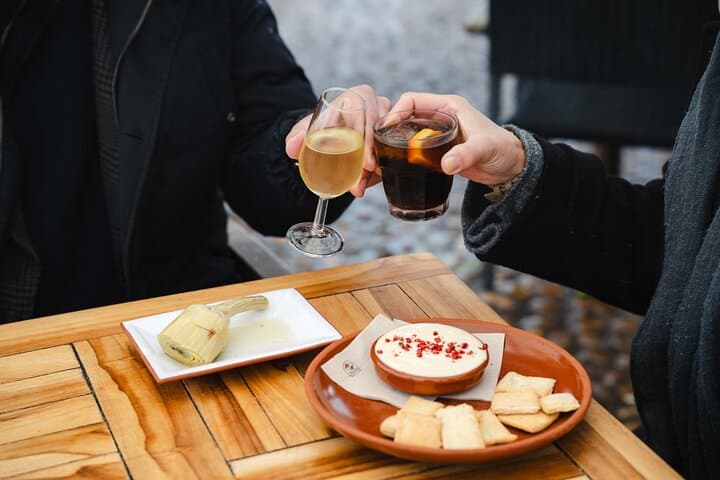 Gourmet Tapas and Wine Tour in Córdoba