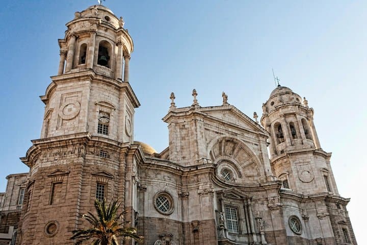 TOP Cadiz : Private Guided Tour with your mobile