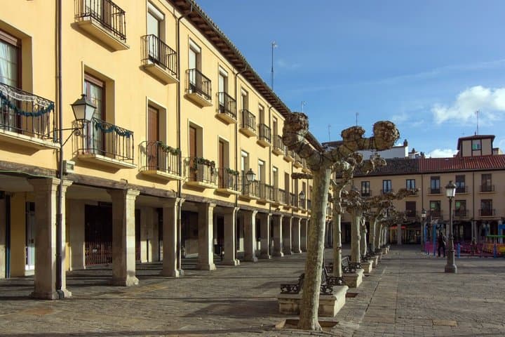 TOP Palencia : Private guided tour with your mobile