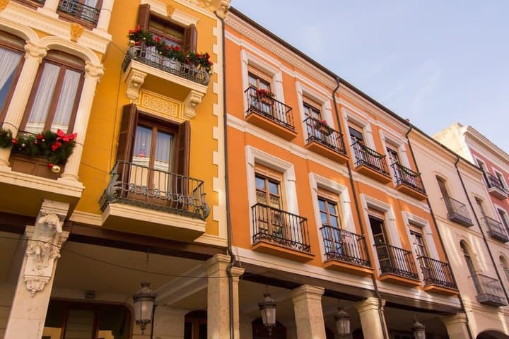 TOP Palencia : Private guided tour with your mobile