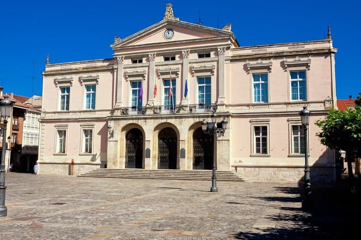 TOP Palencia : Private guided tour with your mobile