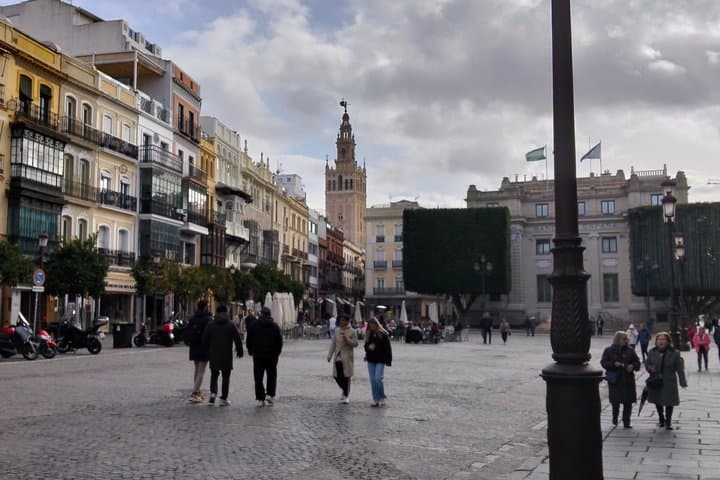 walk around the city