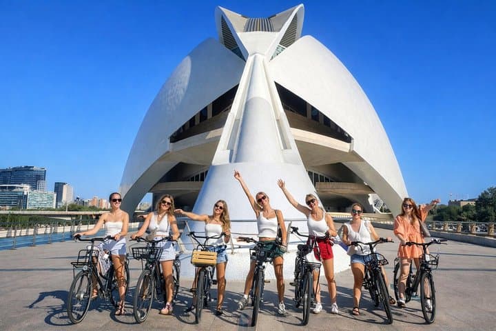 Valencia: Old Town to City of Arts E-Bike Tour+Total Eclipse