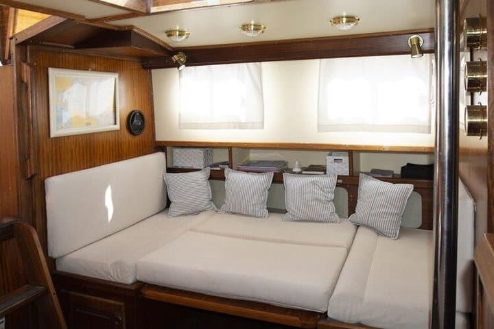 Rent of Llaüt Menorquin Traditional in Menorca