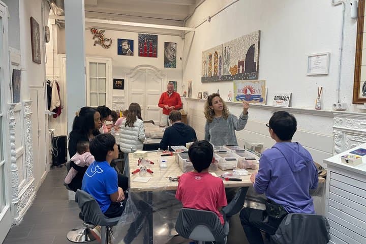 Offer: Be Gaudí mosaic class Barcelona for families (max 4 pax)