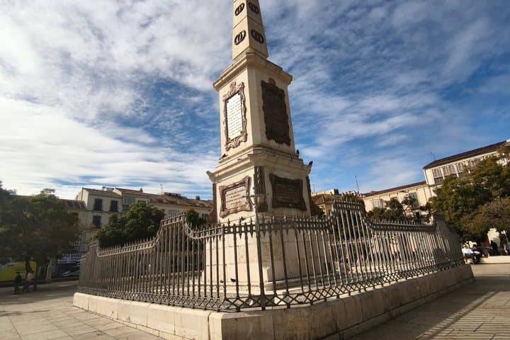 Malaga Tour in English Discover the City with Local Guide