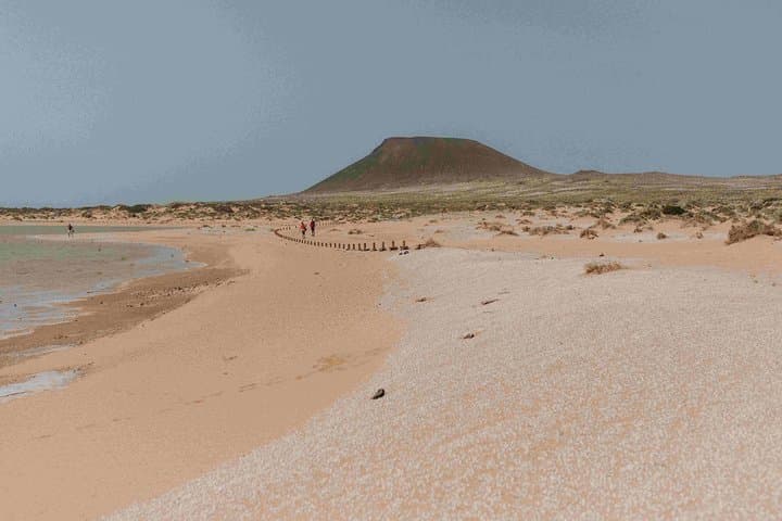 Discover La Graciosa at your leisure