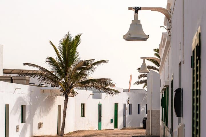 Discover La Graciosa at your leisure