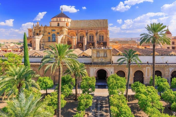 Cordoba Walking tour 3h30 and 23 audio commentary