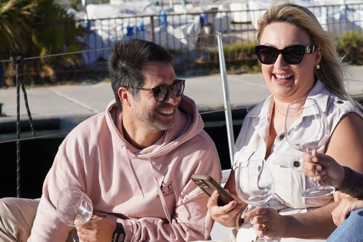 Barcelona Catamaran Sailing Tour with Drinks and Snacks