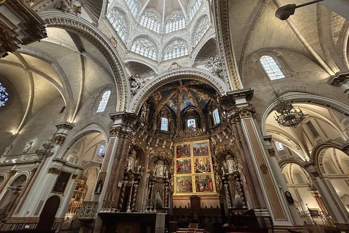 Valencia Cathedral and Holy Grail Tour with Fast Track Entry