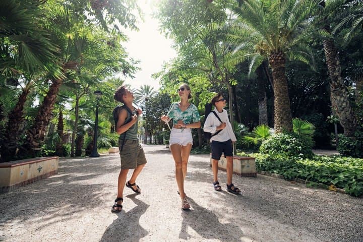 Valencia Private Tour: Old Town, La Lonja de la Seda & Horchata