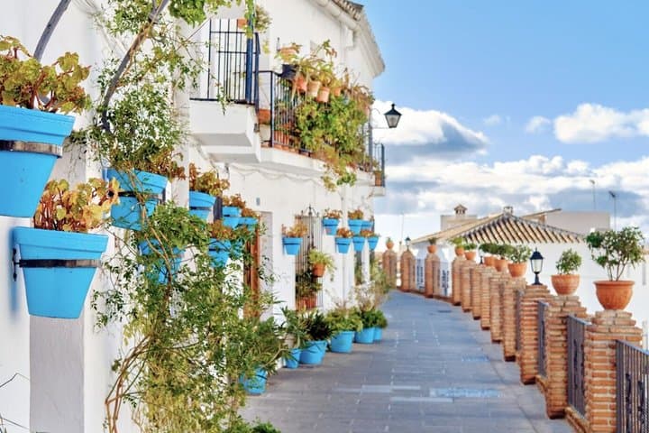 Explore Mijas and Marbella on a Day Trip from Malaga