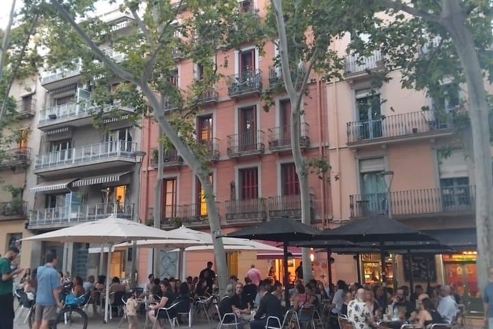 Hidden Gracia with Tapas & Wine - A Local Barcelona Experience