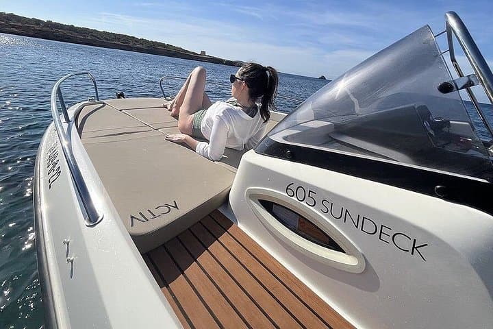 Private Motor Boat Rental With or Without Skipper