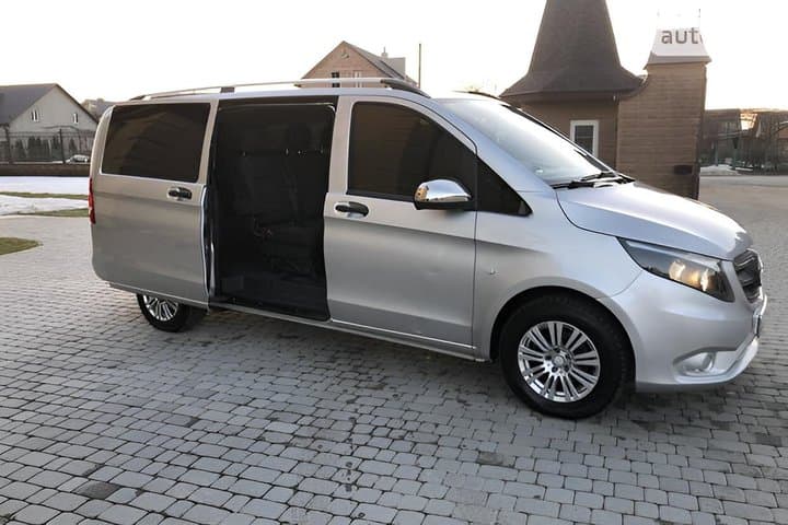 Private Vip Transfer from Malaga Airport to Sevilla