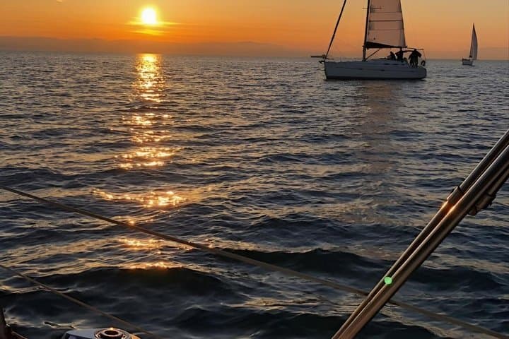 Sunrise Sailing Experience in Barcelona