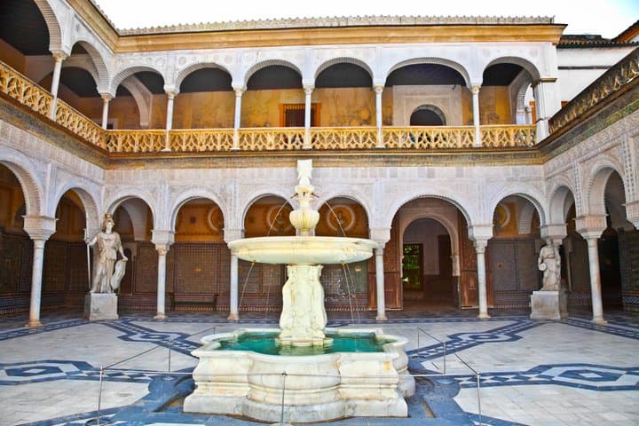 Private Shore Tour: Casa de Pilatos Guided Tour