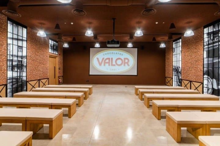 Visit 2 Chocolate factories and village of colorines, Villajoyosa