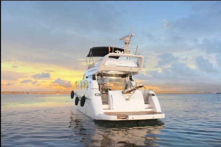 Torrevieja 2 hour yacht experience with bath