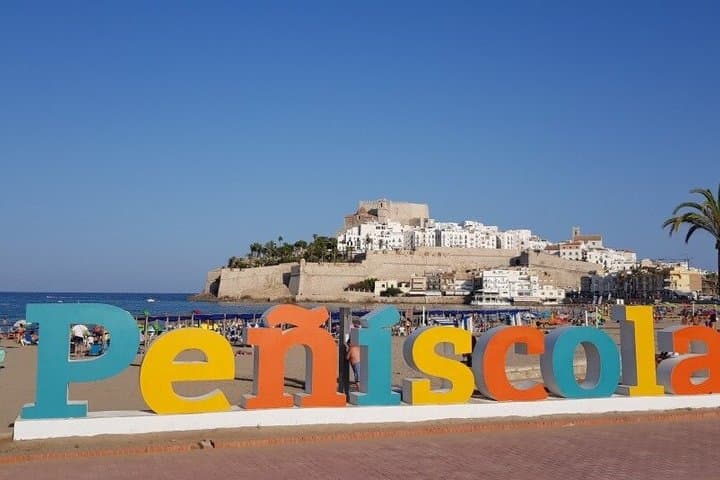 Day Trip to Peñíscola with Waterfall from Valencia