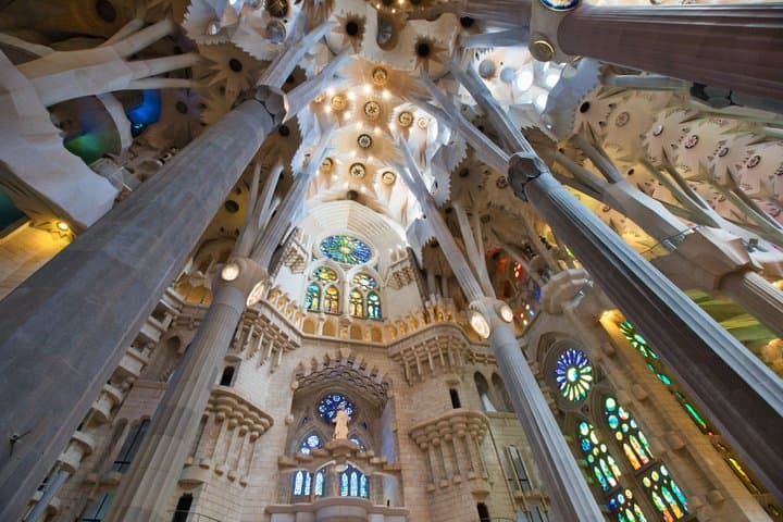 Sagrada Familia Skip-the-Line Small-Group Guided Tour