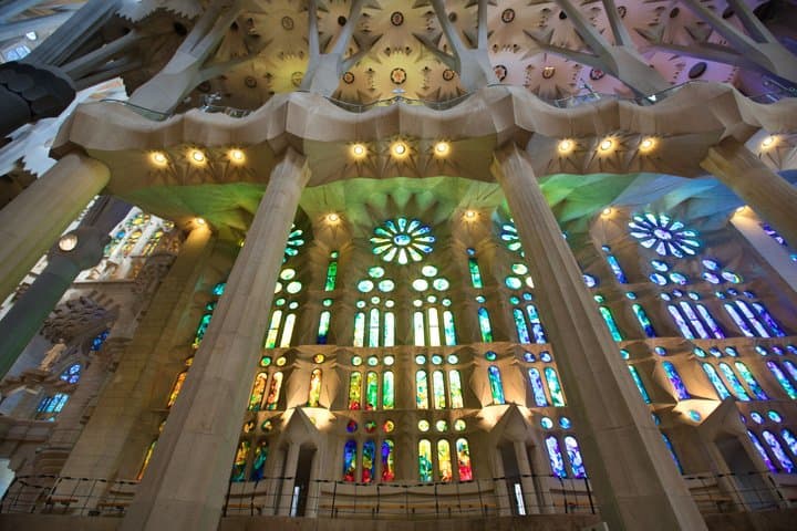 Sagrada Familia Skip-the-Line Small-Group Guided Tour