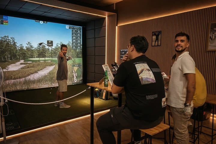 Indoor Golf Simulator at The Golf Cove