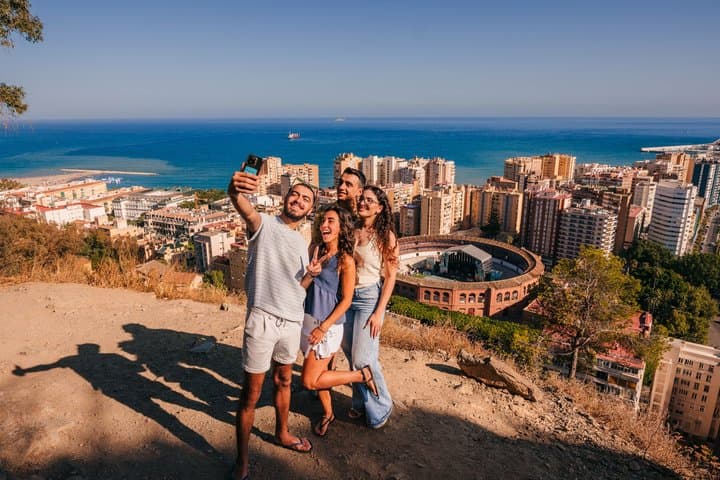 Malaga Essential PRIVATE TOUR in Electric Tuktuk 2h