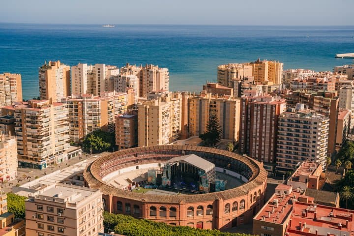 Malaga Essential PRIVATE TOUR in Electric Tuktuk 2h