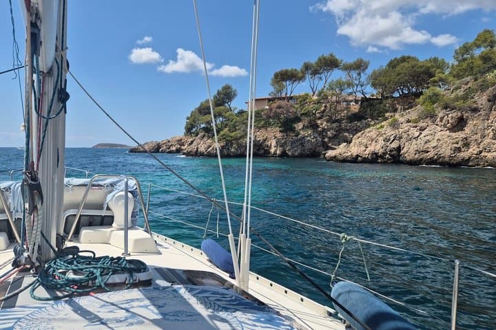 Private All-Inclusive Half-Day Sailing Tour in Palma de Mallorca