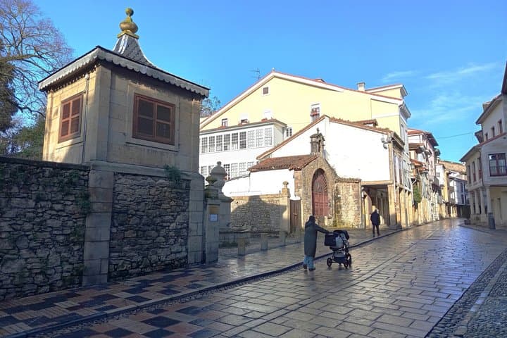 Walking Tour of the Historic Center of Aviles