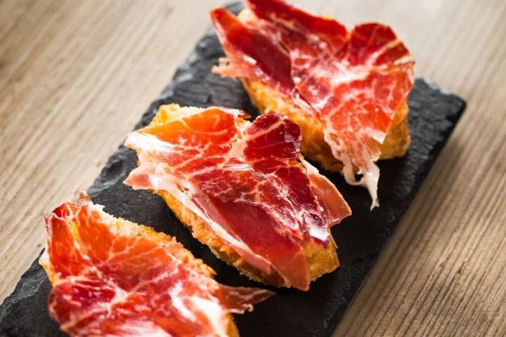 Bite and Bliss: A Seville Brunch Stroll
