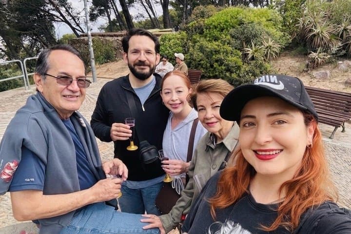Barcelona: Magic Montjuïc Tour, Wine Tasting & Best photo spots!
