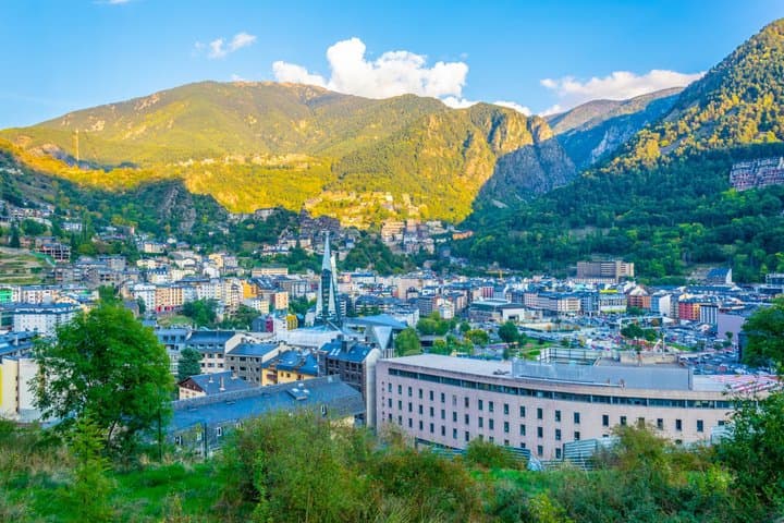 From Barcelona: Private Day Trip to Spain, France & Andorra