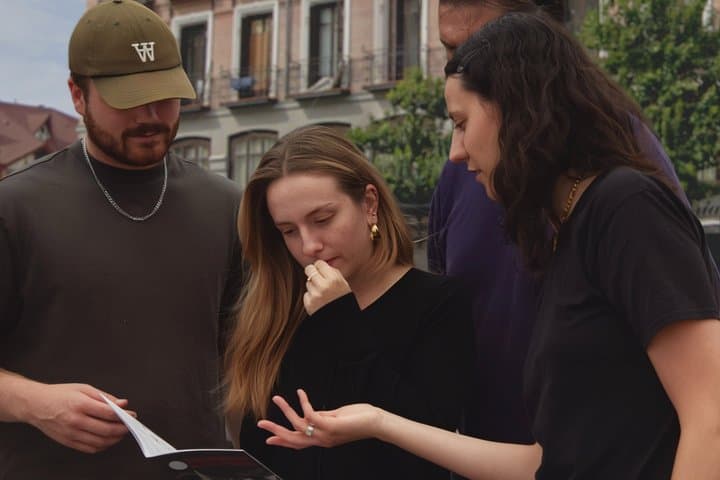 Selfguided mystery hunt by The Royal Palace in Madrid