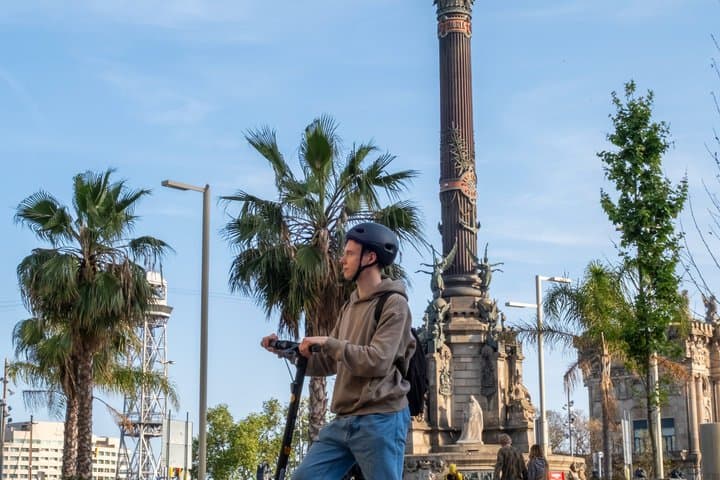 Barcelona E-Scooter Rent Explore The City