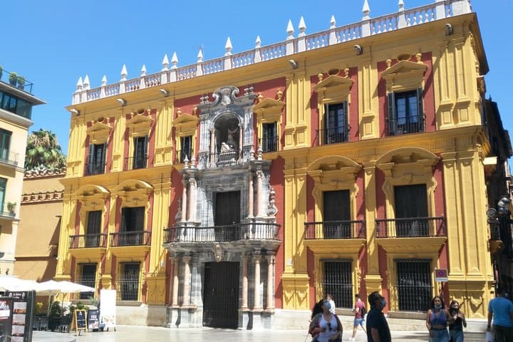 Malaga Historic Center City Walking Tour with a Local Guide
