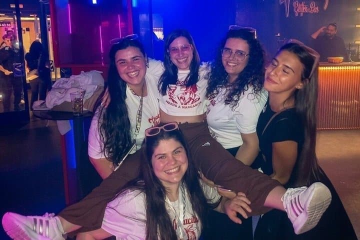 Pub Crawl Madrid Nightlife Adventure bars with VIP Club Entry