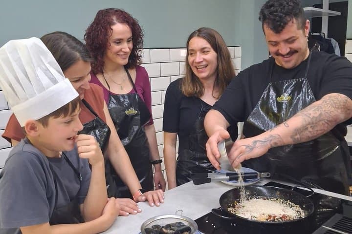 Paella, Tapas and Sangría Cooking Class in Barcelona