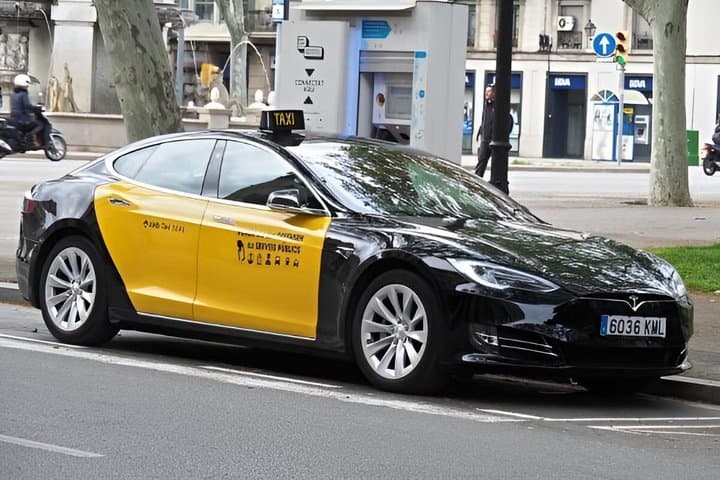 Reliable Airport Transfers and City Rides in Barcelona