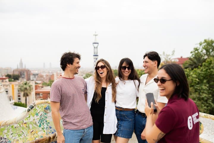 Barcelona: Park Guell Small Guided Tour & Skip the Line Ticket