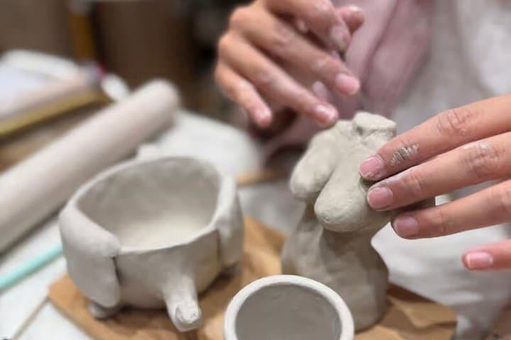 Ceramics and Wine Workshop in Barcelona