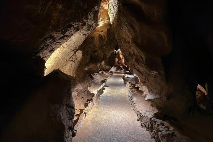 Caves of San Jose adventure along the Valencia underground river